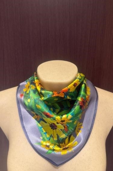 Pañuelo Seda Margarita