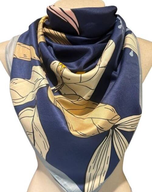 Pañuelo Estampado Floral 130x130